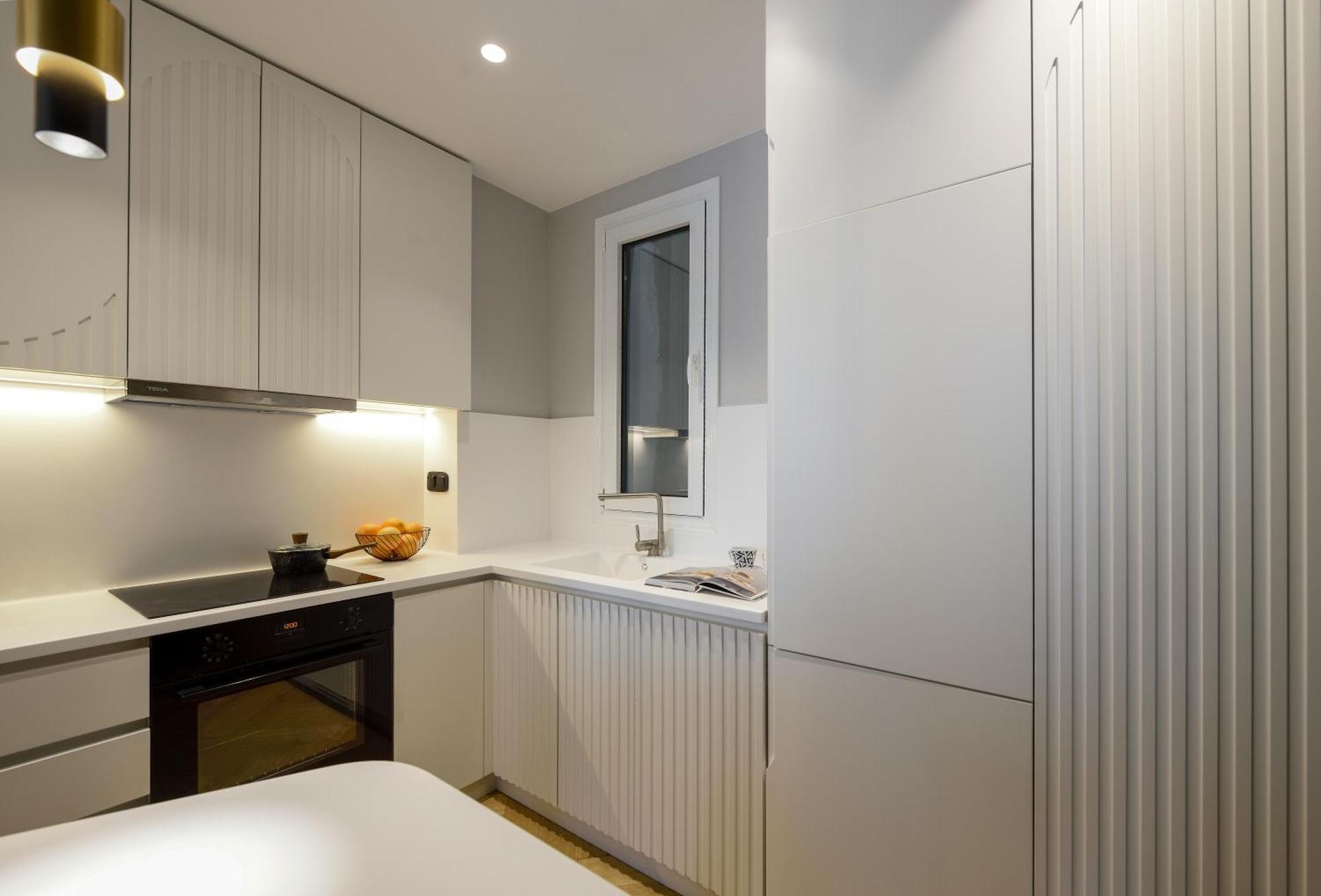 King Apartment Thessaloniki By Luxlikehome Luaran gambar